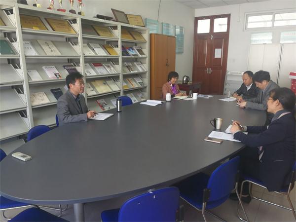 我院领导班子召开“坚持党的领导,积极推进学院思政工作”专题学习讨论会