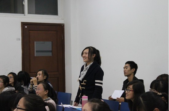 新闻学院1302团支部“树学风,增学识”名著知识竞猜活动圆满结束